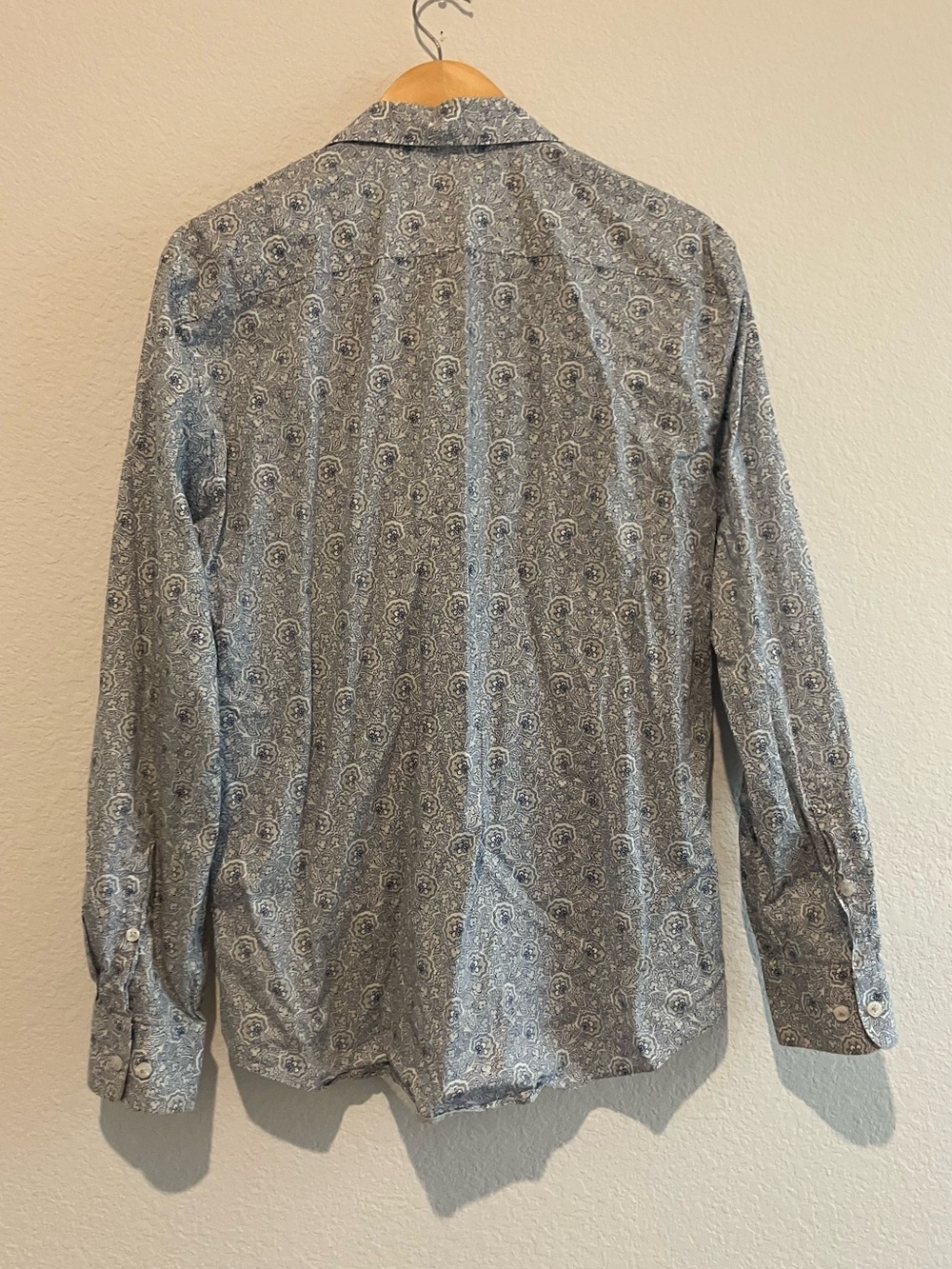 Men's Patterned Button Down - Picture 5 of 5